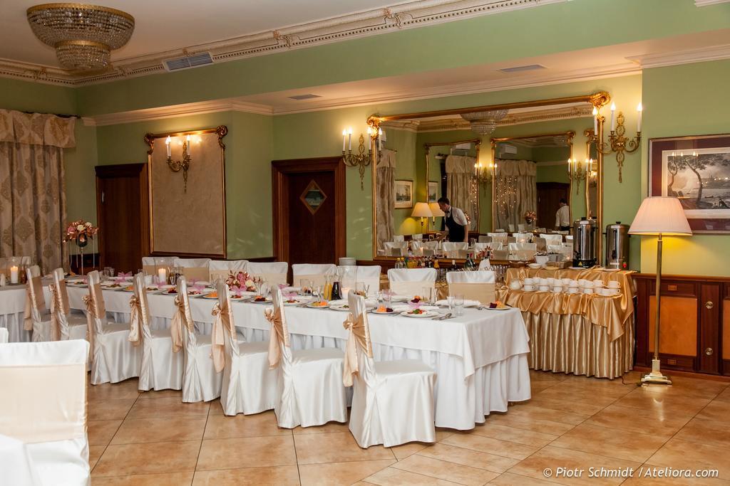 Hotel Sportwerk Tyniec Maly Exterior photo