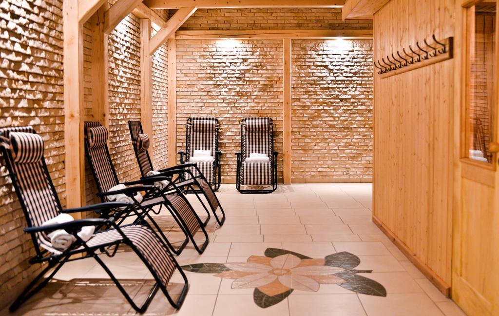Hotel Sportwerk Tyniec Maly Exterior photo